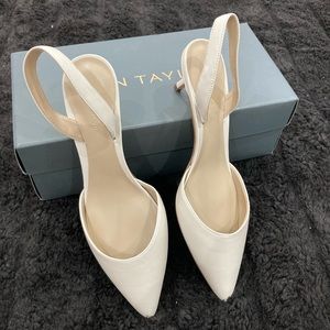 Slingback pumps